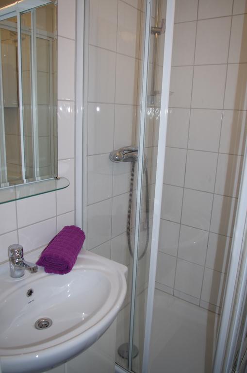 Ferienwohnung Ad Monte Cochem Zimmer foto